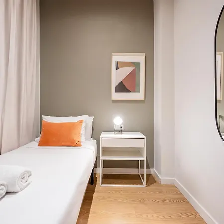 Sweett - La Villarroel 4* Barcelona