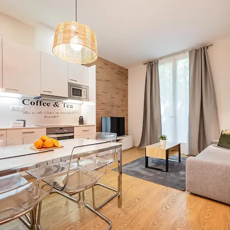 Aparthotel Sweett - La Villarroel 4*